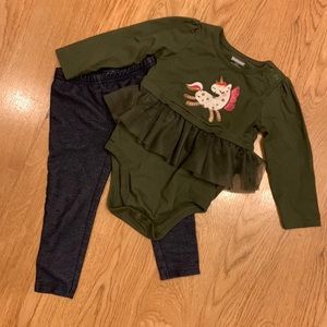 3/$15 Baby girl size 18month outfit bundle